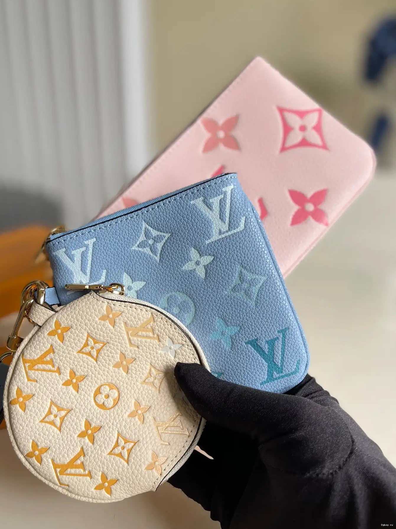 LOUIS POUCH VUITTON NTRIO 0627